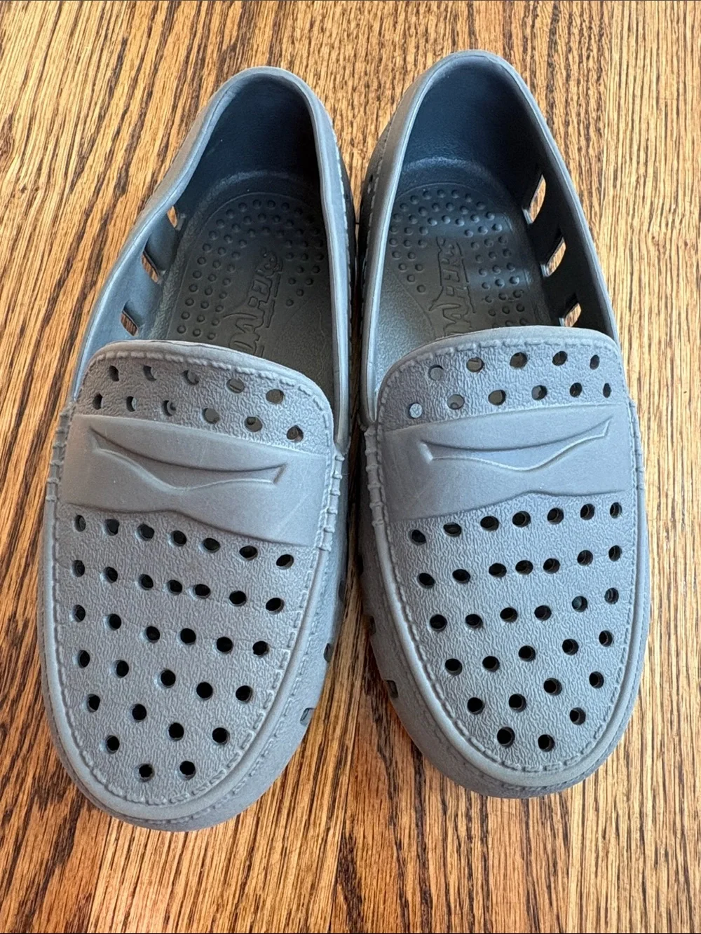 Boys grey Floafer Prodigy Loafer, size 11. Barely worn, almost new condition